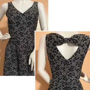 Trina Turk Bow on Back, Lined Lace, Knee-Length Dress